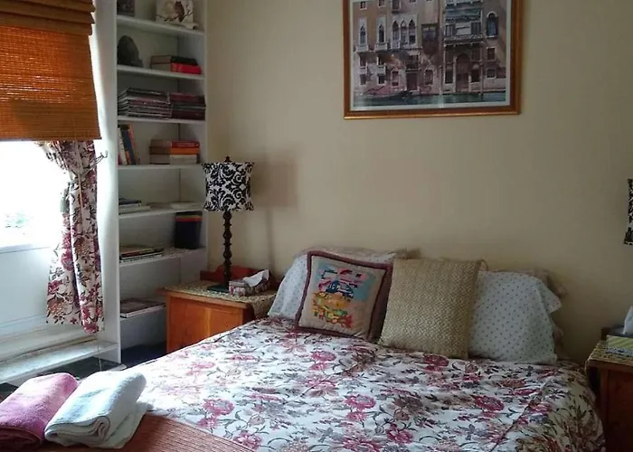 Australis Guest House Ottawa